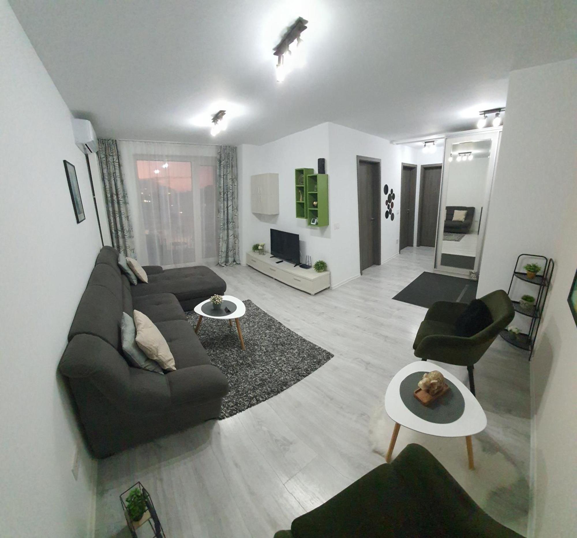 Green Apartment Coresi Braşov Dış mekan fotoğraf